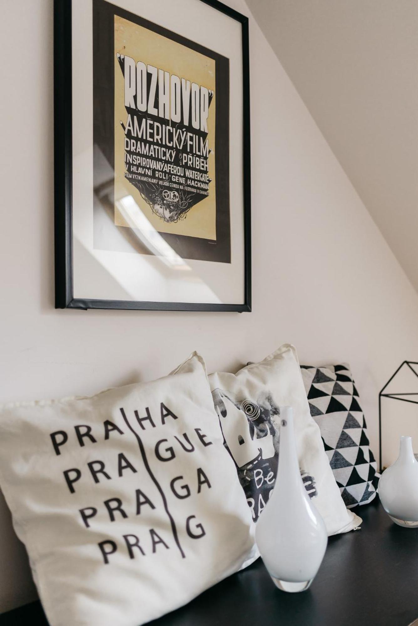 Roy 2 Bdr Apartment With Prague Castle View, Parking & Ac Exterior photo